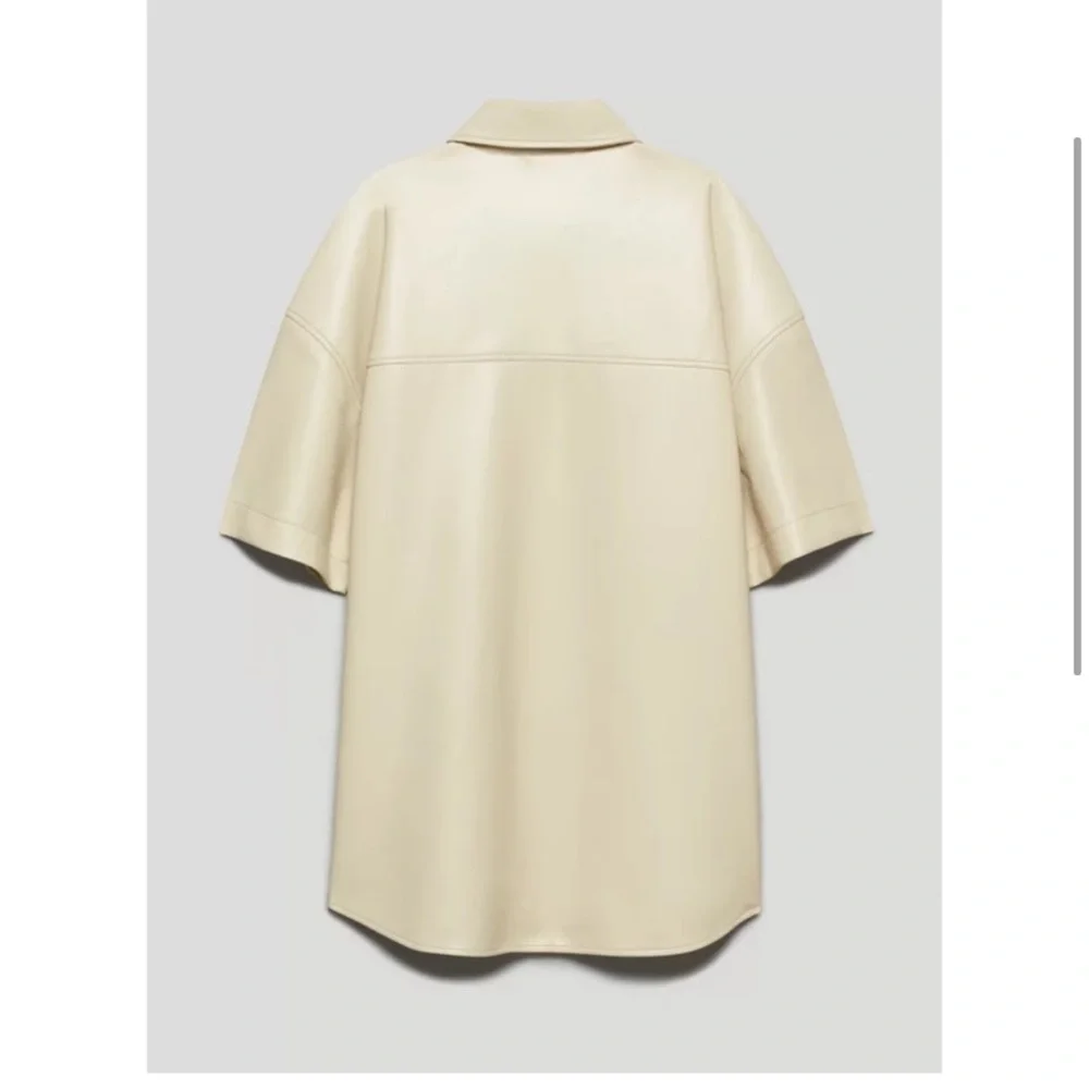 Aritzia Babaton Frances Button-Up in Sand White - Picture 6 of 12